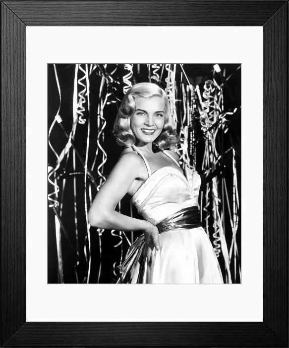 Framed Print : PAID IN FULL, Lizabeth Scott, 1950 Framed Print : PAID IN FULL, Lizabeth Scott, 1950