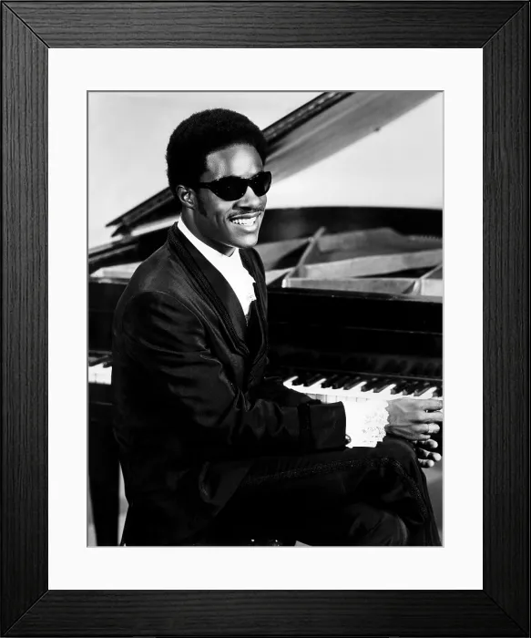 Framed Print : Stevie Wonder, circa 1970. Courtesy: CSU Archives / Everett Collection