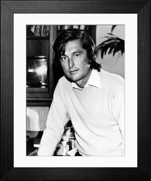Framed Print : Movie producer Robert Evans, 1981. Courtesy CSU Archives / Everett Collection