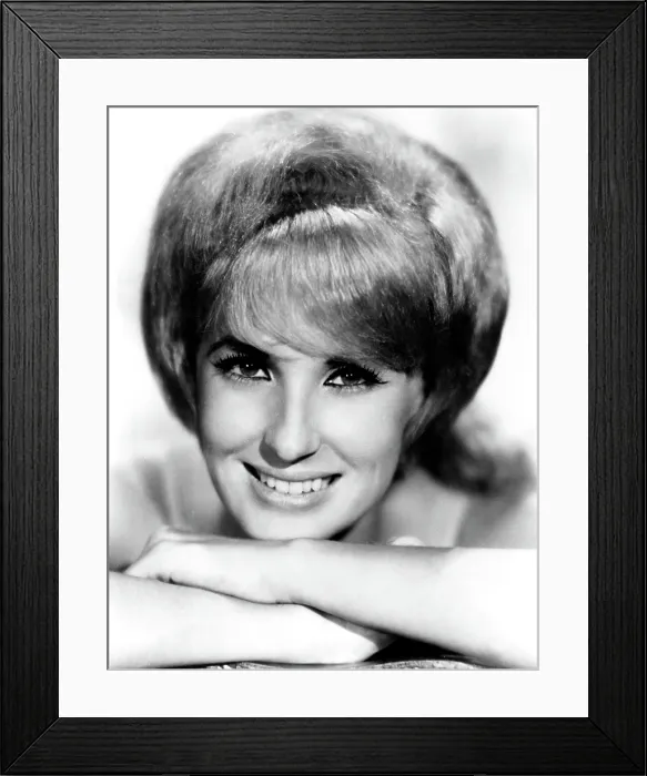 Framed Print : Tammy Wynette, circa mid-1960s. Courtesy: CSU Archives  /  Everett Collection