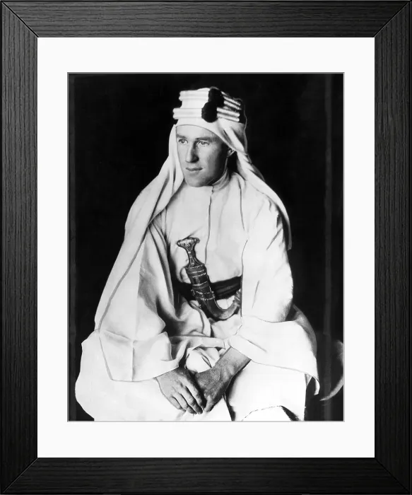 Framed Print : T.E. LAWRENCE [aka Lawrence of Arabia], 1931. Courtesy: CSU Archives  /  Everett Collection