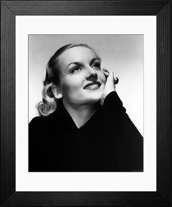 Framed Print : CAROLE LOMBARD, portrait Framed Print : CAROLE LOMBARD, portrait
