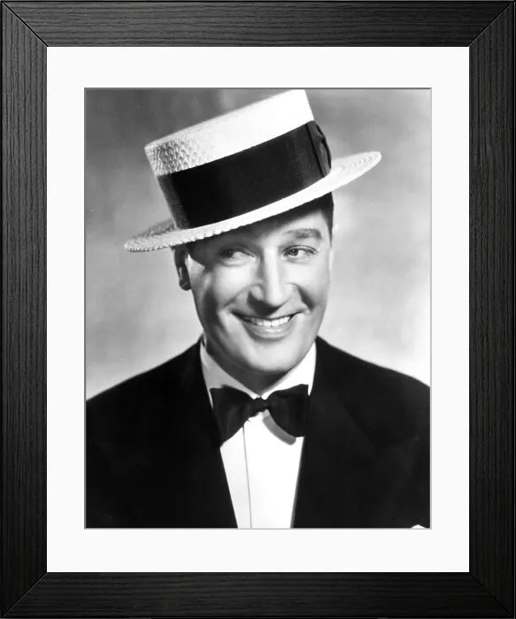 Framed Print : MAURICE CHEVALIER, 1930s Framed Print : MAURICE CHEVALIER, 1930s