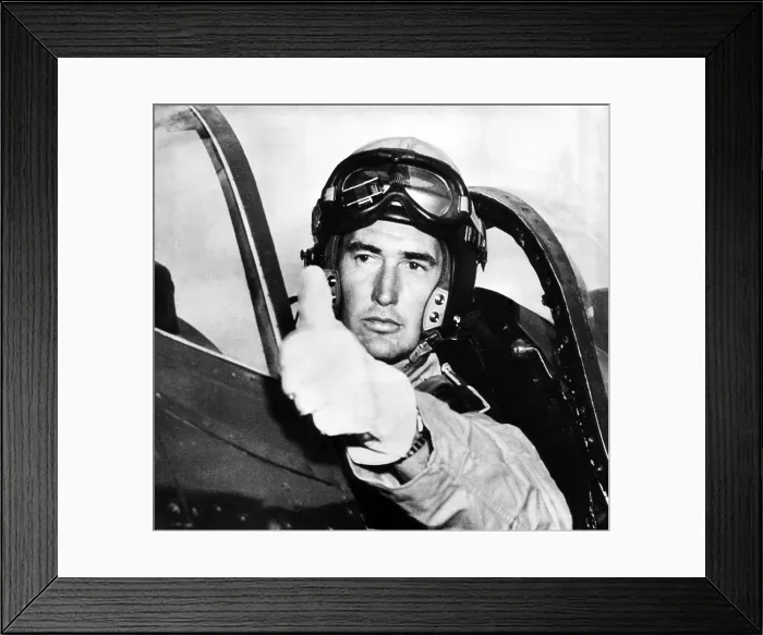 Framed Print : Ted Williams (1918-2002), American baseball player and Marine Corps pilot, circa 1952. CSU Archives Courtesy Everett Collection Framed Print : Ted Williams (1918-2002), American baseball player and Marine Corps pilot, circa 1952. CSU Archives Courtesy Everett Collection