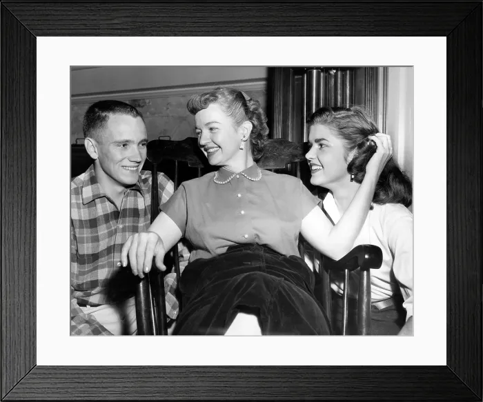 Framed Print : William Rose (left), fiance of Cheryl Rogers (right), Dale Evans (center), circa December 12, 1957. Courtesy: CSU Archives / Everett Collection