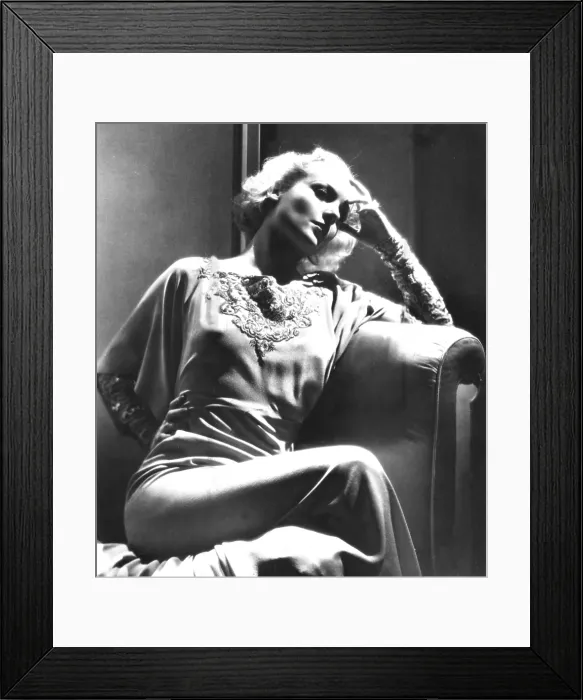 Framed Print : Carole Lombard, portrait ca. 1933 Framed Print : Carole Lombard, portrait ca. 1933