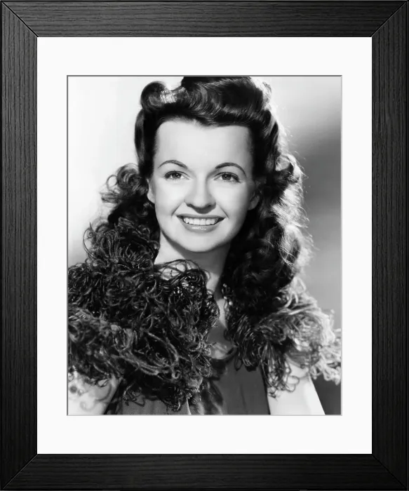 Framed Print : Dale Evans (1912-2001), American actress and singer, circa 1942. Courtesy: CSU Archives / Everett Collection