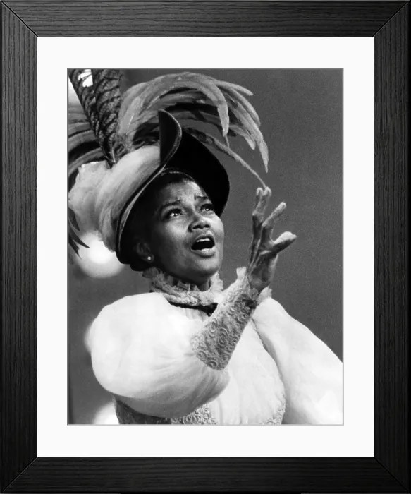 Framed Print : Pearl Bailey performing a song from Hello, Dolly! 1968. Courtesy: CSU Archives / Everett Collection