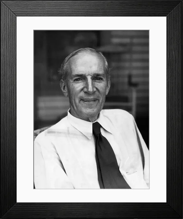 Framed Print : American author Upton Sinclair, Democratic Nominee for California Governor in 1934. Courtesy: CSU Archives / Everett Collection