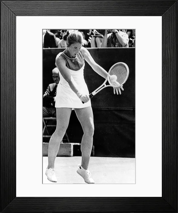 Framed Print : Valerie Ziegenfuss, 1972. Courtesy: CSU Archives  /  Everett Collection