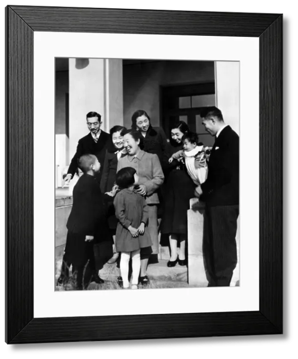 Framed Print : Crown Prince Akihito, Princess Suga, Prince Yoshi, Emperor Hirohito, Princess Yori, Empress Nagako, Princess Takako, Princess Shigeko, Nobuhiko, Prince Higashikuni, ca 1946