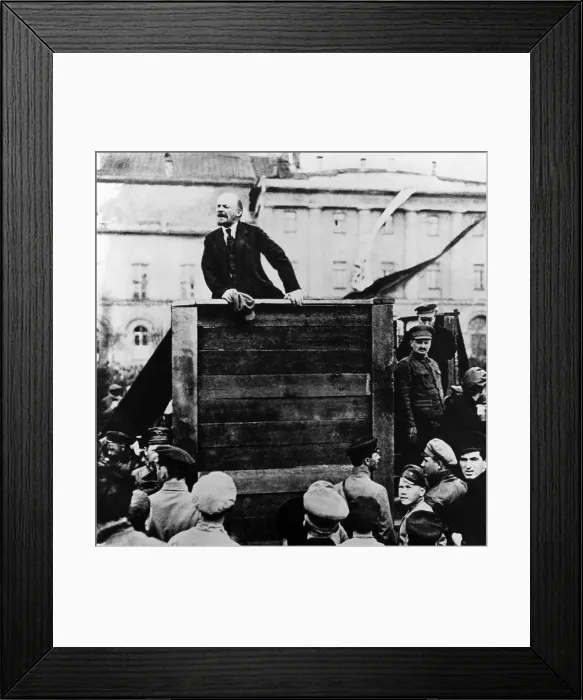 Framed Print : Russian politician and Premier Vladimir Lenin, addressing crowd on Sverdlov Square, Moscow, Russian, May 5, 1920