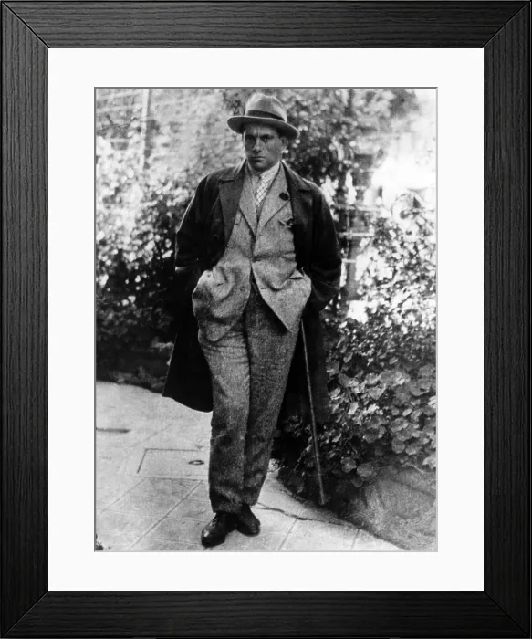 Framed Print : Vladimir Mayakovsky (1893-1930), Russian poet, in Mexico, circa 1924. Courtesy: CSU Archives / Everett Collection