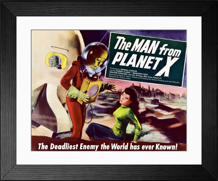 Framed Print : THE MAN FROM PLANET X, Pat Goldin (title character, left of center); girl on right: Margaret Field, 1951 Framed Print : THE MAN FROM PLANET X, Pat Goldin (title character, left of center); girl on right: Margaret Field, 1951