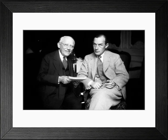 Framed Print : ALL QUIET ON THE WESTERN FRONT, Carl Laemmle, President of Universal Pictures, novelist Erich Maria Remarque, 1930. Courtesy: CSU Archives / Everett Collection