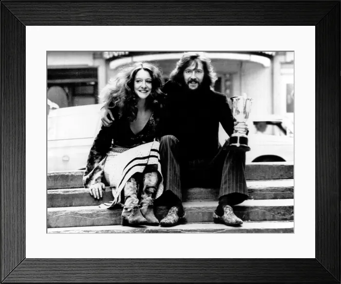 Framed Print : Eric Clapton and Alice Ormsby-Gore in London after announcing their engagement, 1969. Courtesy: CSU Archives / Everett Collection