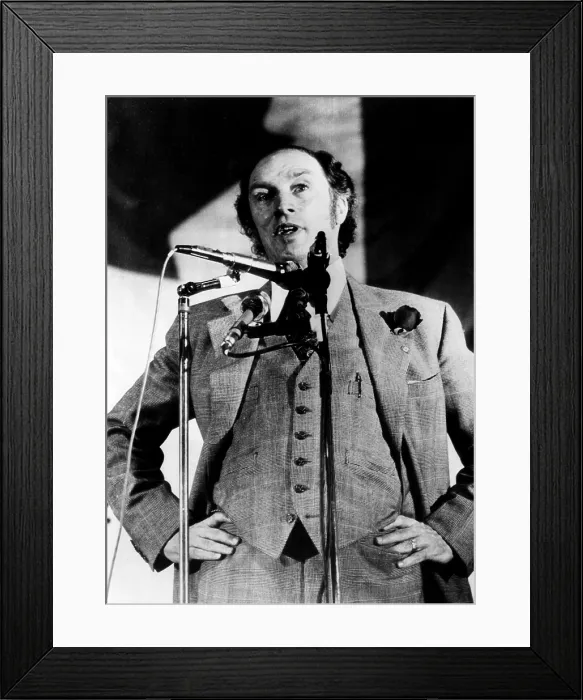 Framed Print : Canadian Prime Minister Pierre Trudeau (1919-2000), delivering a speech in Toronto, Canada, 1972.. Courtesy: CSU Archives  /  Everett Collection