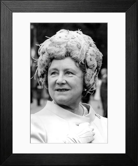 Framed Print : Queen Elizabeth (aka Queen Mother), May 1971. Courtesy: CSU Archives / Everett Collection Framed Print : Queen Elizabeth (aka Queen Mother), May 1971. Courtesy: CSU Archives / Everett Collection
