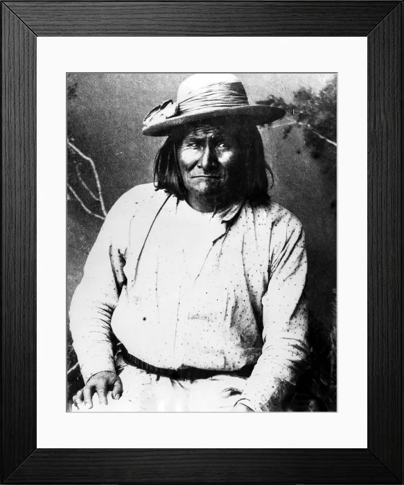Framed Print : Famous Apache leader, Geronimo, as photographed by A. Frank Randall. 1886. Courtesy: CSU Archives / Everett Collection