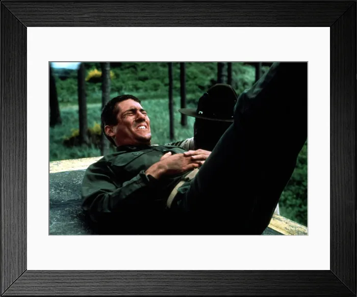 Framed Print : AN OFFICER AND A GENTLEMAN, Richard Gere, Louis Gossett, 1982, (c) Paramount / courtesy Everett Collection Framed Print : AN OFFICER AND A GENTLEMAN, Richard Gere, Louis Gossett, 1982, (c) Paramount / courtesy Everett Collection