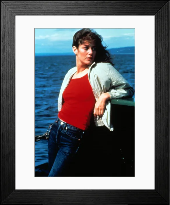 Framed Print : AN OFFICER AND A GENTLEMAN, Debra Winger, 1982, (c) Paramount / courtesy Everett Collection Framed Print : AN OFFICER AND A GENTLEMAN, Debra Winger, 1982, (c) Paramount / courtesy Everett Collection