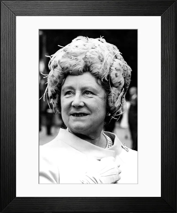 Framed Print : Queen Mother, 1971. Courtesy: CSU Archives / Everett Collection Framed Print : Queen Mother, 1971. Courtesy: CSU Archives / Everett Collection