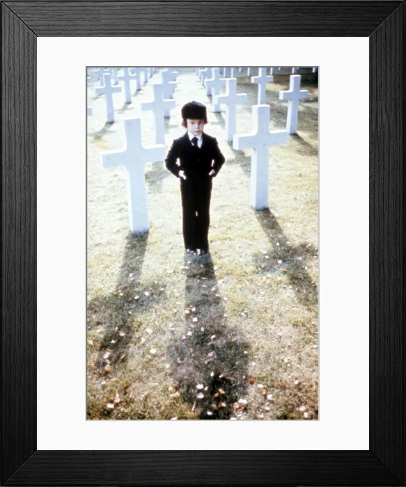 Framed Print : THE OMEN, Harvey Stephens, 1976. TM and Copyright 20th Century Fox Film Corp. All rights reserved. Courtesy: Everett Collection