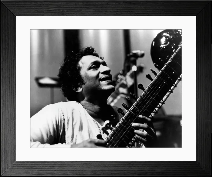 Framed Print : Indian composer and sitar player Ravi Shankar, 1968.. Courtesy: CSU Archives  /  Everett Collection