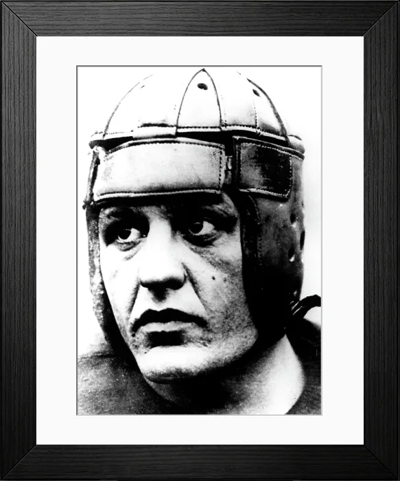 Framed Print : RED GRANGE, portrait c. 1920s. Courtesy: CSU Archives / Everett Collection Framed Print : RED GRANGE, portrait c. 1920s. Courtesy: CSU Archives / Everett Collection