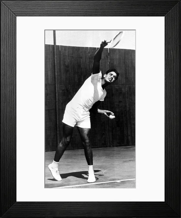 Framed Print : Pancho Gonzales in the final match of the Pacific Southweat Tennis Tournament. September 26, 1947. Courtesy: CSU Archives / Everett Collection