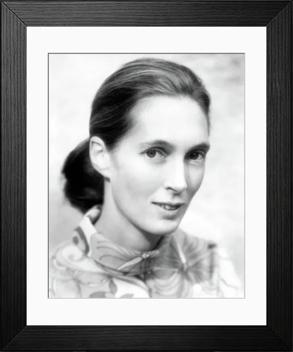 Framed Print : Jane Goodall. Courtesy: CSU Archives  /  Everett Collection