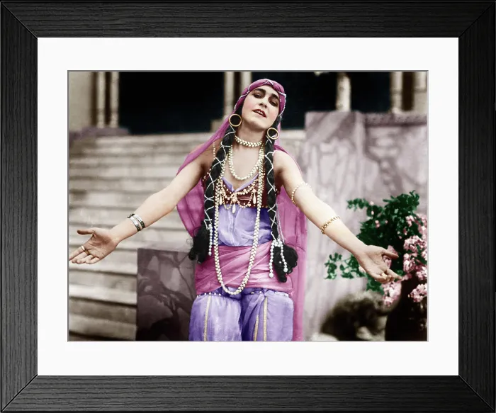 Framed Print : Pola Negri, ca. 1920s Framed Print : Pola Negri, ca. 1920s