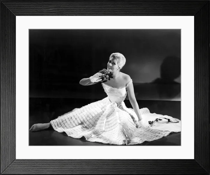 Framed Print : PAL JOEY, Kim Novak, 1957 Framed Print : PAL JOEY, Kim Novak, 1957