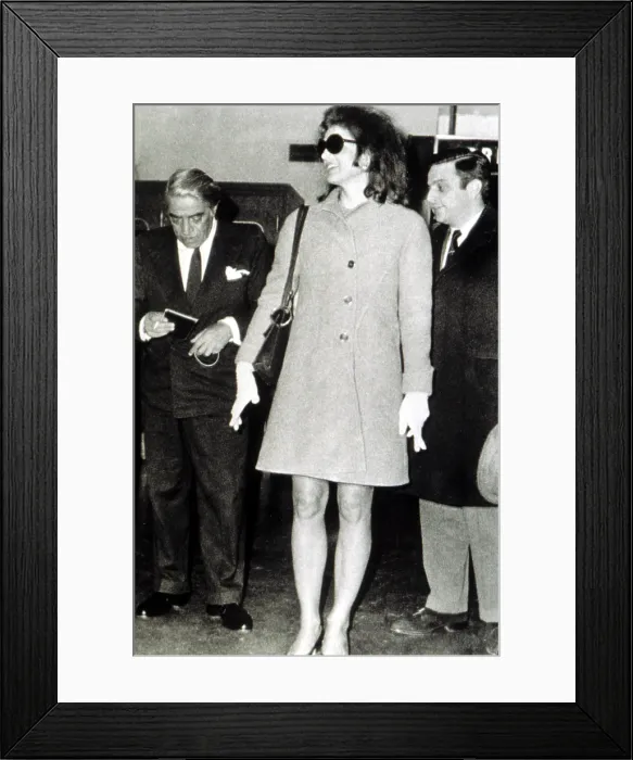 Framed Print : Jacqueline Kennedy & Aristotle Onassis at London airport, 1968. Courtesy: CSU Archives / Everett Collection Framed Print : Jacqueline Kennedy & Aristotle Onassis at London airport, 1968. Courtesy: CSU Archives / Everett Collection