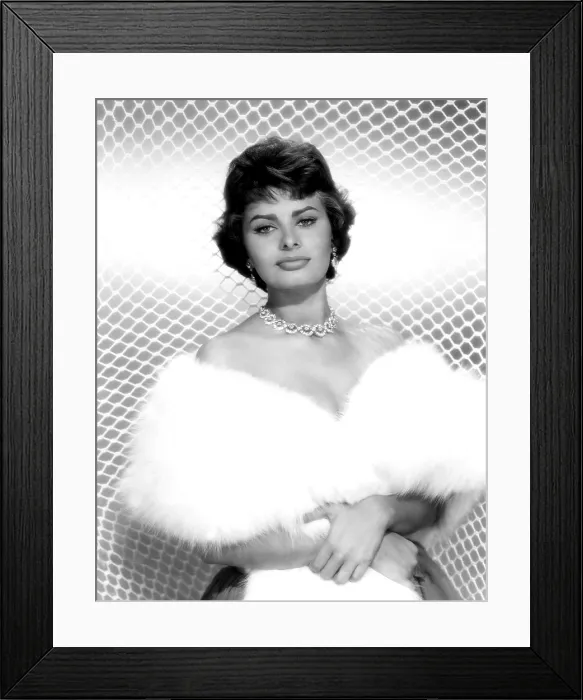 Framed Print : SOPHIA LOREN, as seen in the film 'Houseboat', 1958 Framed Print : SOPHIA LOREN, as seen in the film 'Houseboat', 1958