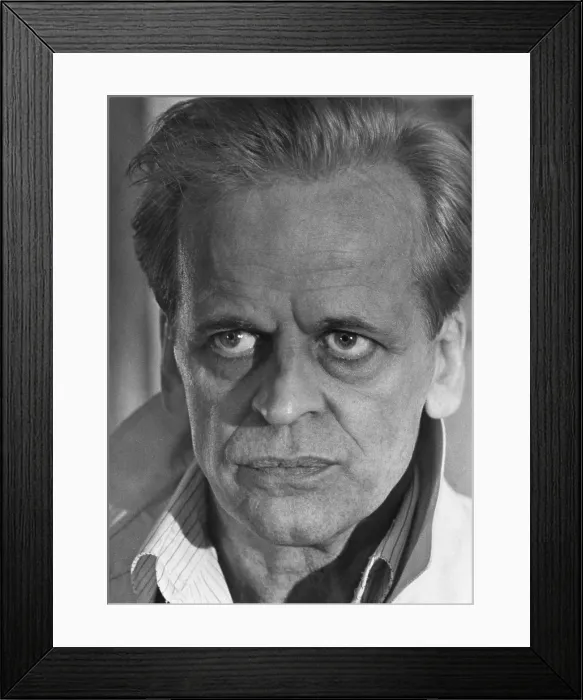 Framed Print : VENOM, Klaus Kinski, 1981. Paramount / Courtesy Everett Collection