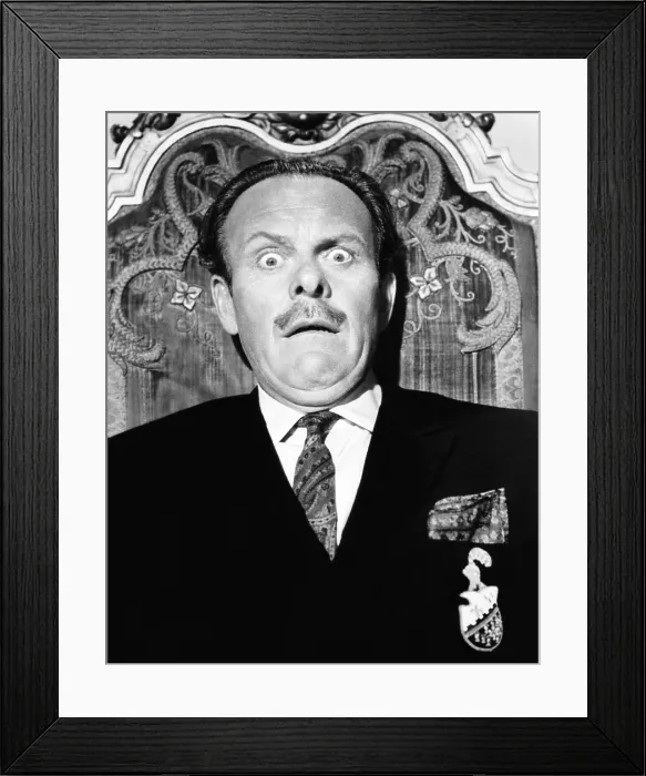 Framed Print : Terry-Thomas, ca. 1967 Framed Print : Terry-Thomas, ca. 1967