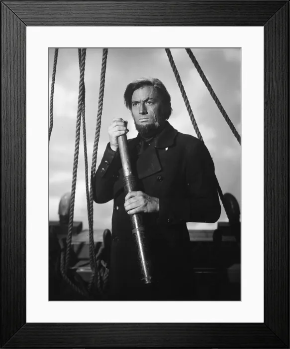 Framed Print : MOBY DICK, Gregory Peck as Captain Ahab, 1956 mobydick1956gp-fsct001(mobydick1956gp-fsct001.jpg)