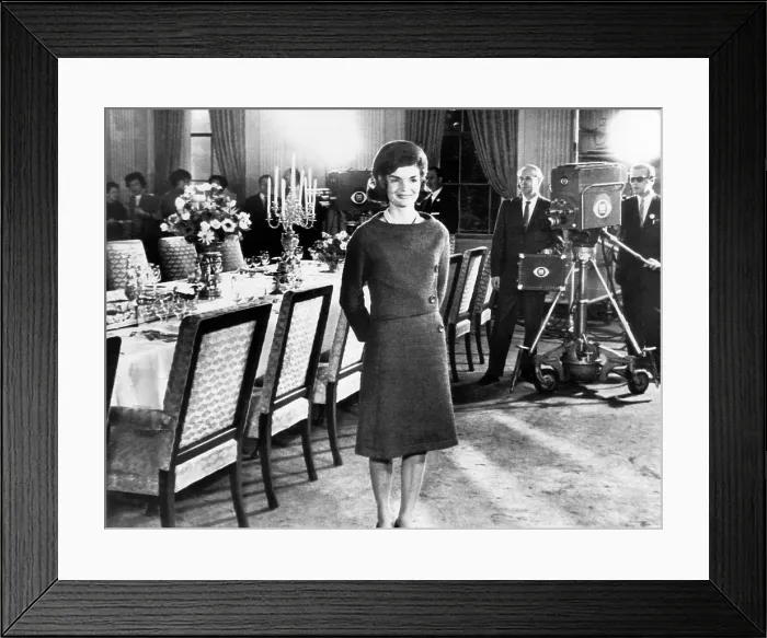 Framed Print : Jacqueline Kennedy, in the State dining room during a taped tour of the White House. January 15, 1962. Courtesy: CSU Archives / Everett Collection Framed Print : Jacqueline Kennedy, in the State dining room during a taped tour of the White House. January 15, 1962. Courtesy: CSU Archives / Everett Collection