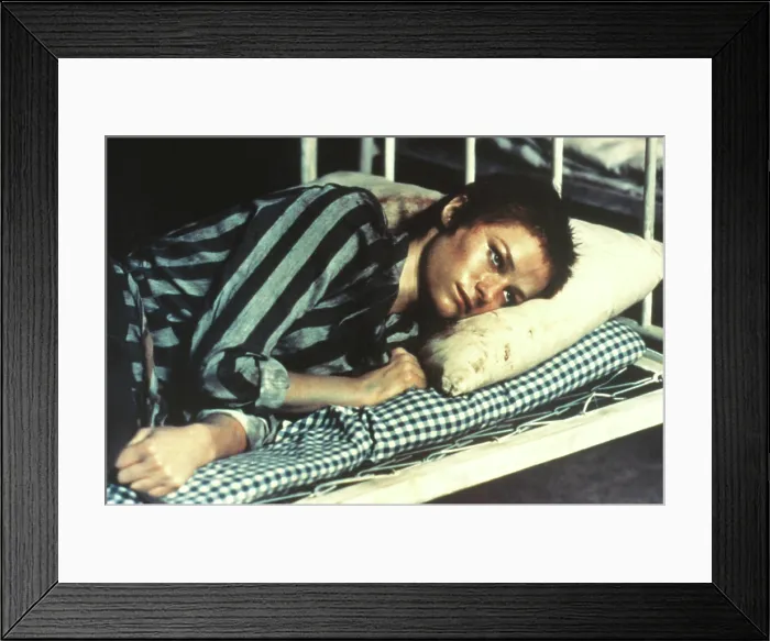 Framed Print : THE NIGHT PORTER, Charlotte Rampling, 1974