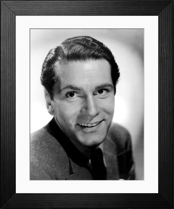 Framed Print : Laurence Olivier, 1940 Framed Print : Laurence Olivier, 1940