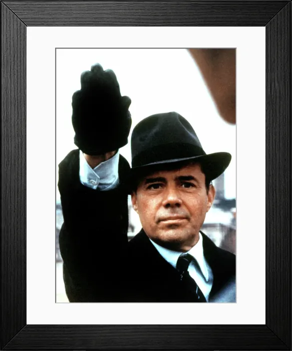 Framed Print : THE NIGHT PORTER, Dirk Bogarde, 1974