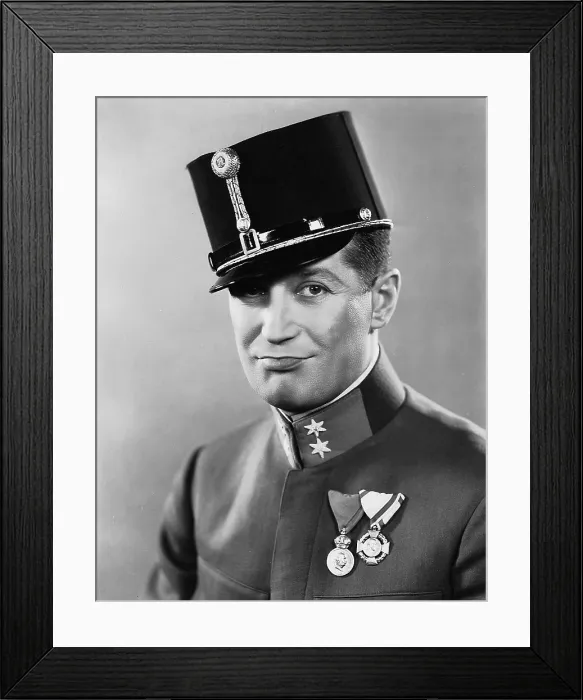 Framed Print : THE LOVE PARADE, Maurice Chevalier, 1929