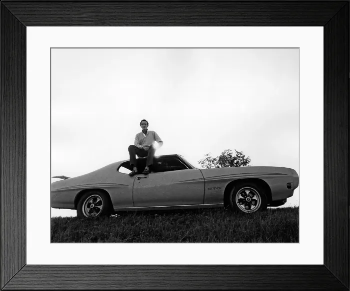 Framed Print : TWO-LANE BLACKTOP, Warren Oates, 1971 twolaneblacktop1971-fsct001(twolaneblacktop1971-fsct001)