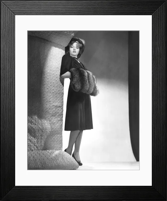 Framed Print : Lana Turner, late 1930s Framed Print : Lana Turner, late 1930s