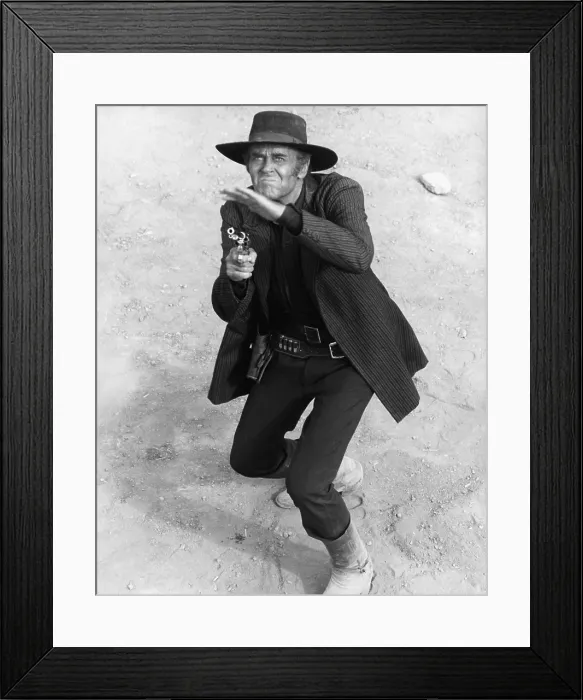 Framed Print : ONCE UPON A TIME IN THE WEST, Henry Fonda, 1968 ouatitw1968-fsct36(ouatitw1968-fsct36)