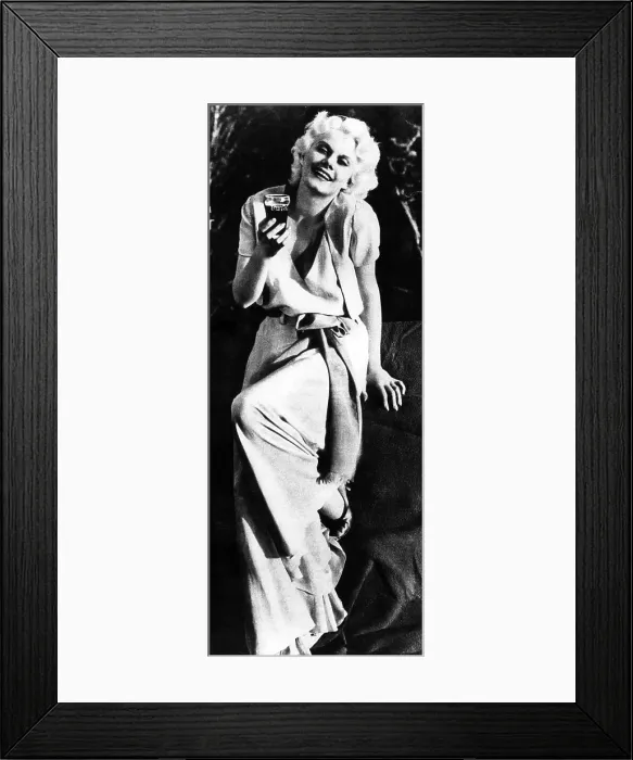 Framed Print : Jean Harlow in a print ad for Coca-Cola. ca. 1935. Courtesy: CSU Archives / Everett Collection