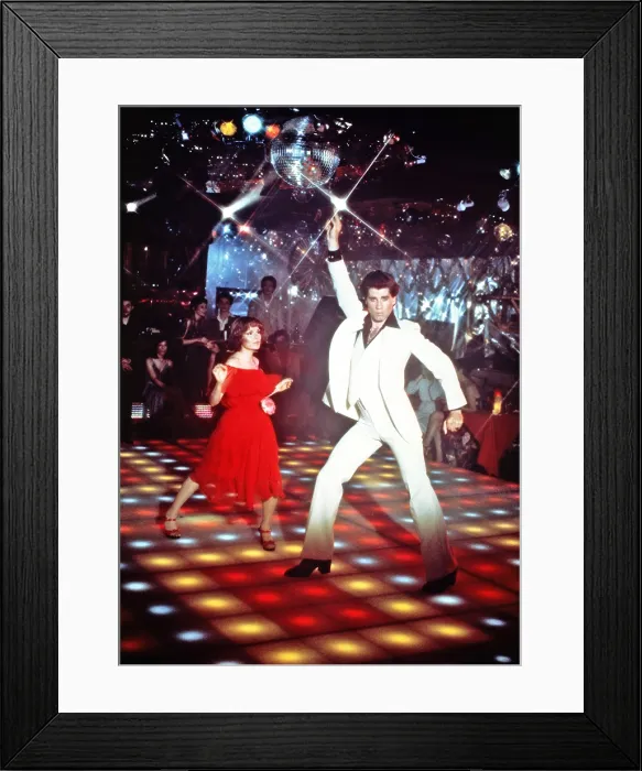 Framed Print : SATURDAY NIGHT FEVER, from left: Karen Lynn Gorney, John Travolta, 1977 satnightfever-fsct01(satnightfever-fsct01)