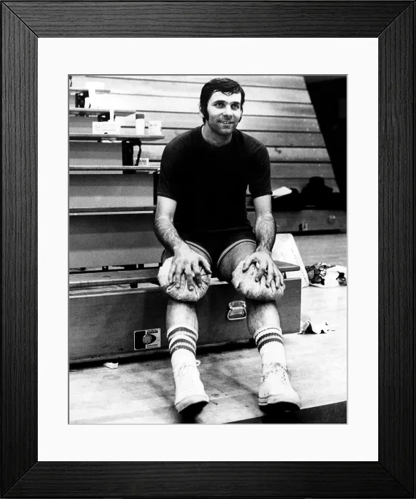 Framed Print : Jerry Lucas, legendary basketball star, circa 1972. Courtesy: CSU Archives / Everett Collection