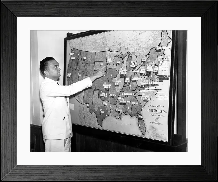 Framed Print : J. EDGAR HOOVER pointing to map showing location of F.B.I. agents throughout the U.S. 07 / 18 / 35.. Courtesy: CSU Archives  /  Everett Collection